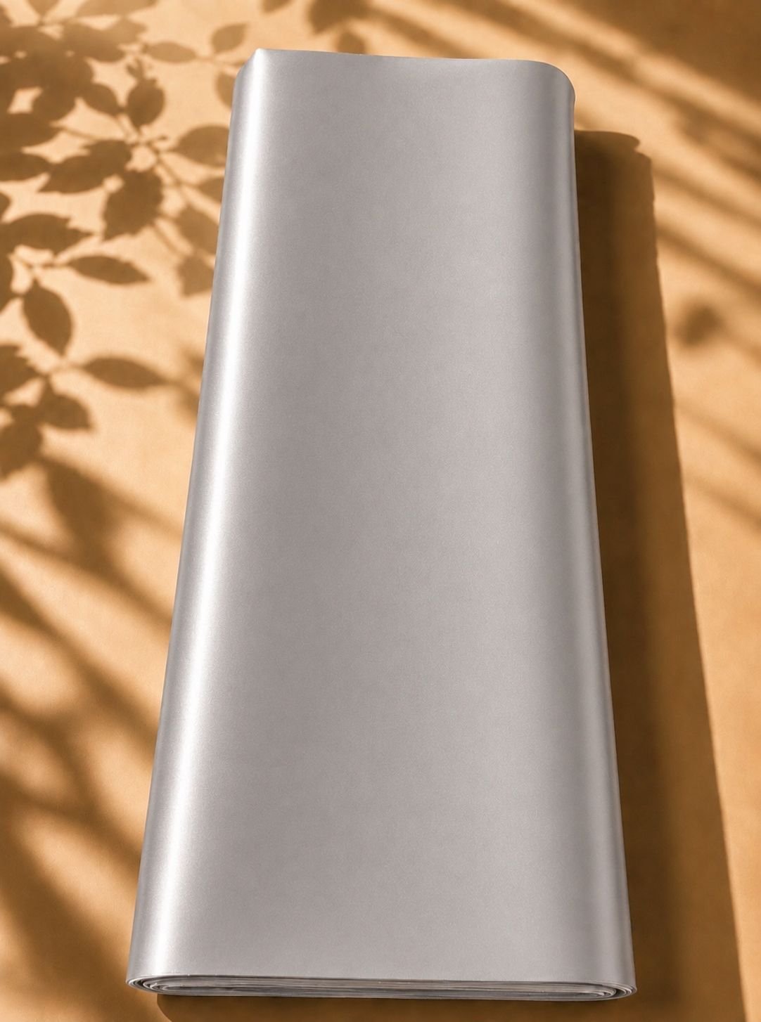 2026/09/1000063170.jpg Elegant plain silk in a sleek silver shade, with a smooth finish and subtle luminous glow. - Image 1