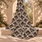 ⁦Vintage floral medallions in black, cream and soft pink with elegant ornamental detailing.⁩ - الصورة ⁦2⁩